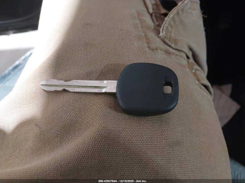 2018 Toyota Corolla Le VIN: 5YFBURHE9JP741773 Lot: 43937844