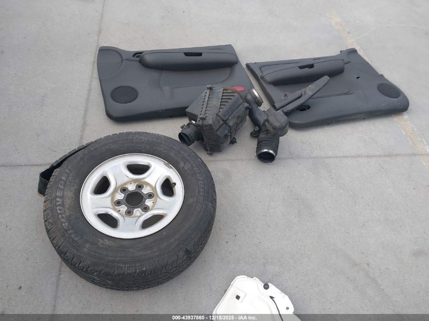 2007 Chevrolet Tahoe Ls VIN: 1GNFC13047R271918 Lot: 43937860