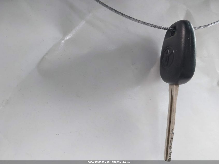 2005 Toyota Corolla Le VIN: 1NXBR32E35Z482225 Lot: 43937960