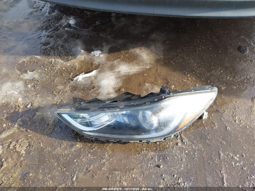 2017 Hyundai Elantra Se VIN: 5NPD84LF4HH130427 Lot: 43937979