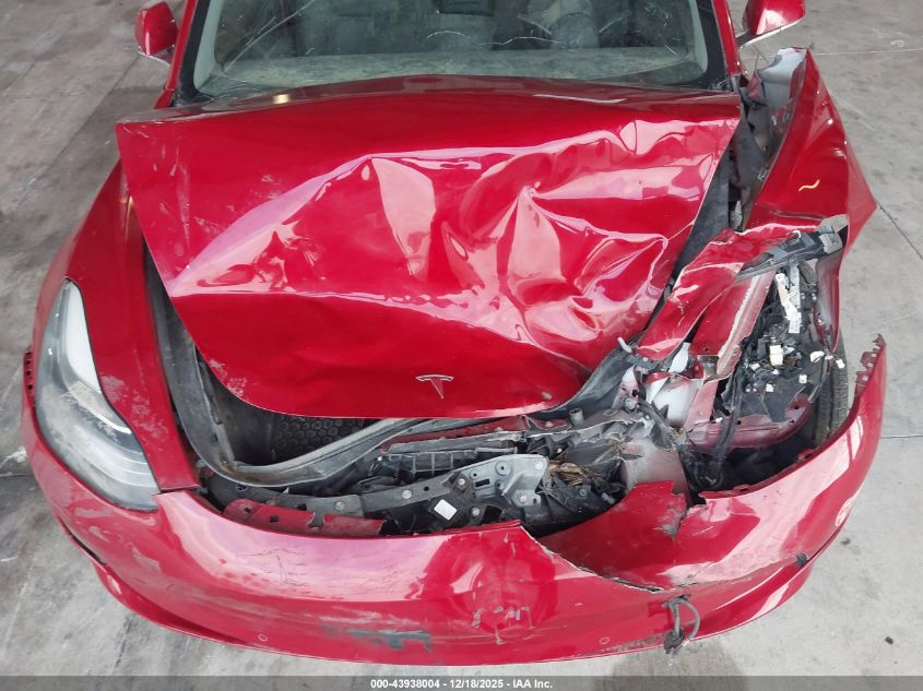 2018 Tesla Model 3 Long Range/Performance VIN: 5YJ3E1EB3JF054572 Lot: 43938004