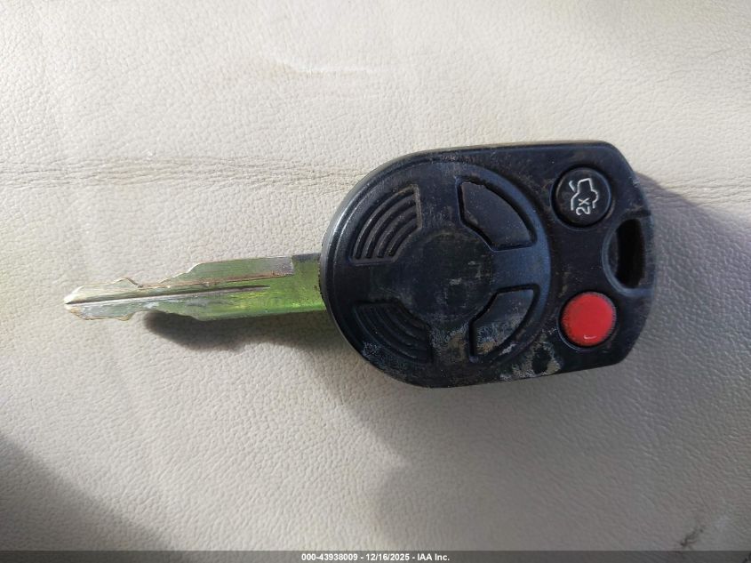 2008 Ford Escape Xlt VIN: 1FMCU93178KD65748 Lot: 43938009