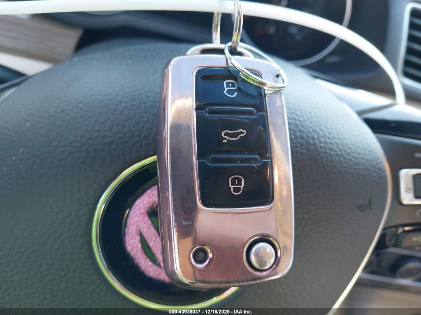 2016 Volkswagen Passat 1.8T Se VIN: 1VWBS7A3XGC032576 Lot: 43938037