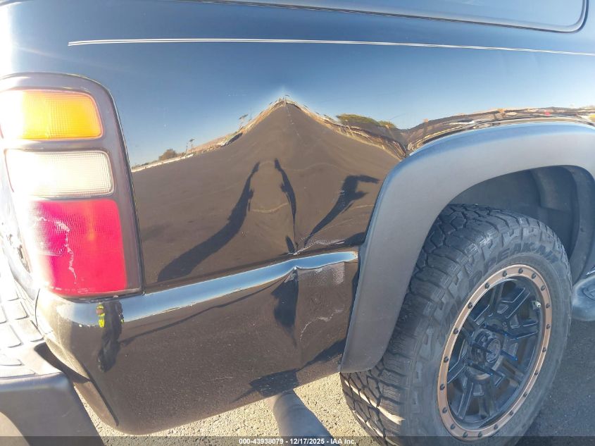 2005 Chevrolet Suburban 1500 Ls VIN: 3GNEC16ZX5G288483 Lot: 43938079