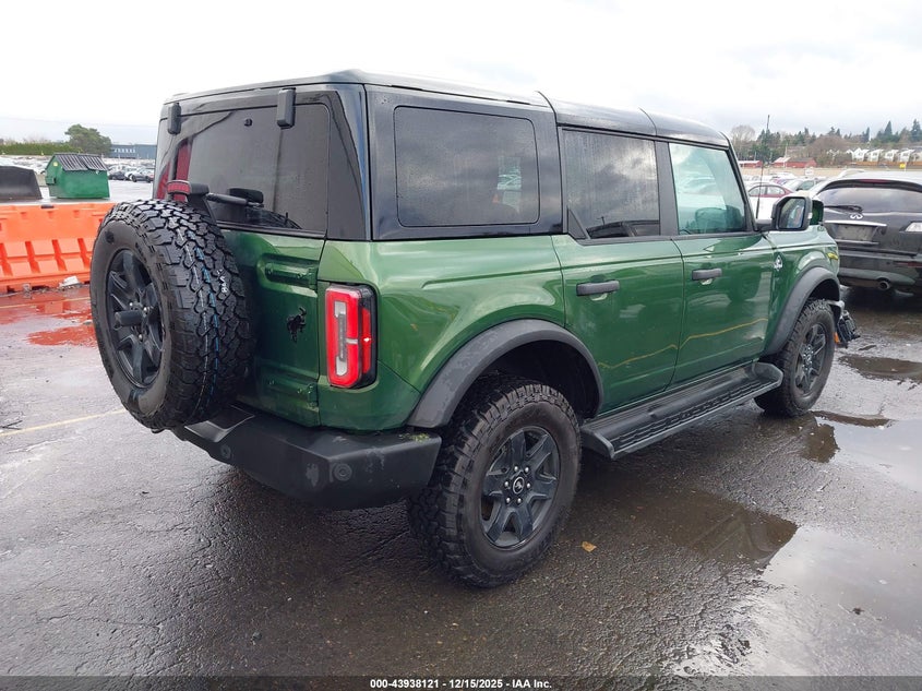 2025 Ford Bronco Outer Banks