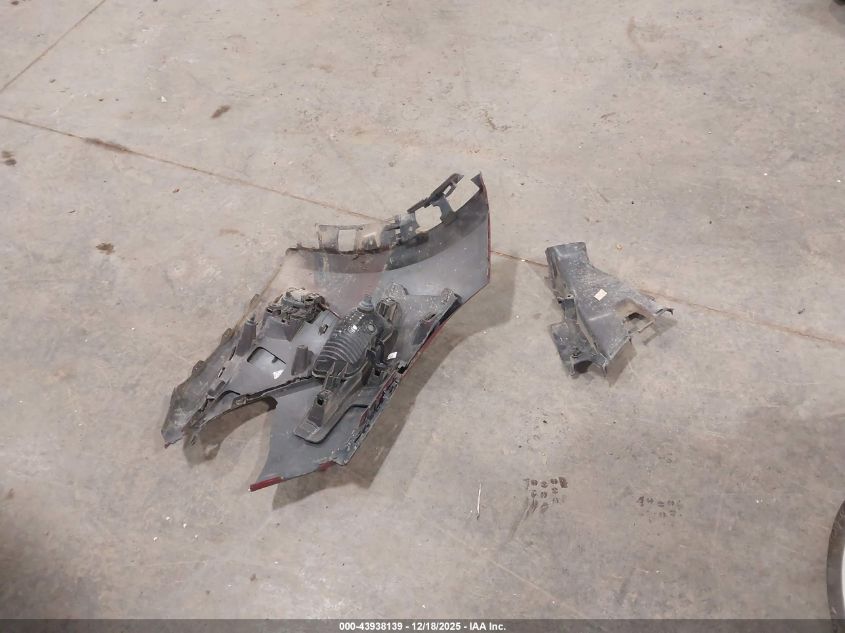 2021 Buick Encore Gx Awd Preferred VIN: KL4MMCSL2MB147813 Lot: 43938139