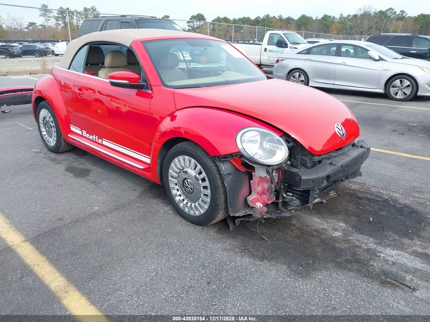 VOLKSWAGEN BEETLE 2014. Lot# 43938154. VIN 3VW5P7AT4EM802295. Photo 1