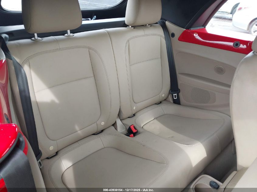 2014 Volkswagen Beetle 2.5L VIN: 3VW5P7AT4EM802295 Lot: 43938154