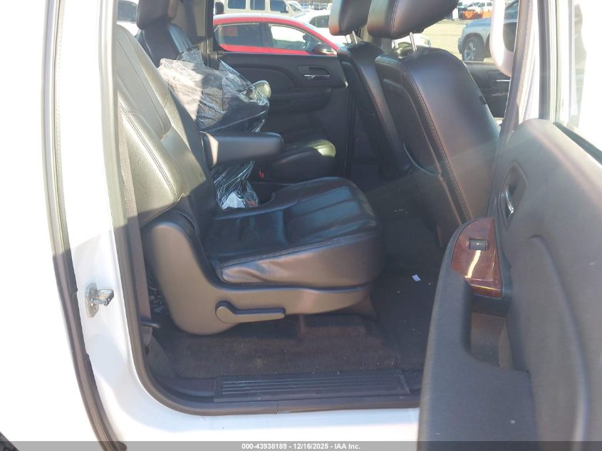 2013 Chevrolet Suburban 1500 Lt VIN: 1GNSKJE7XDR230233 Lot: 43938189