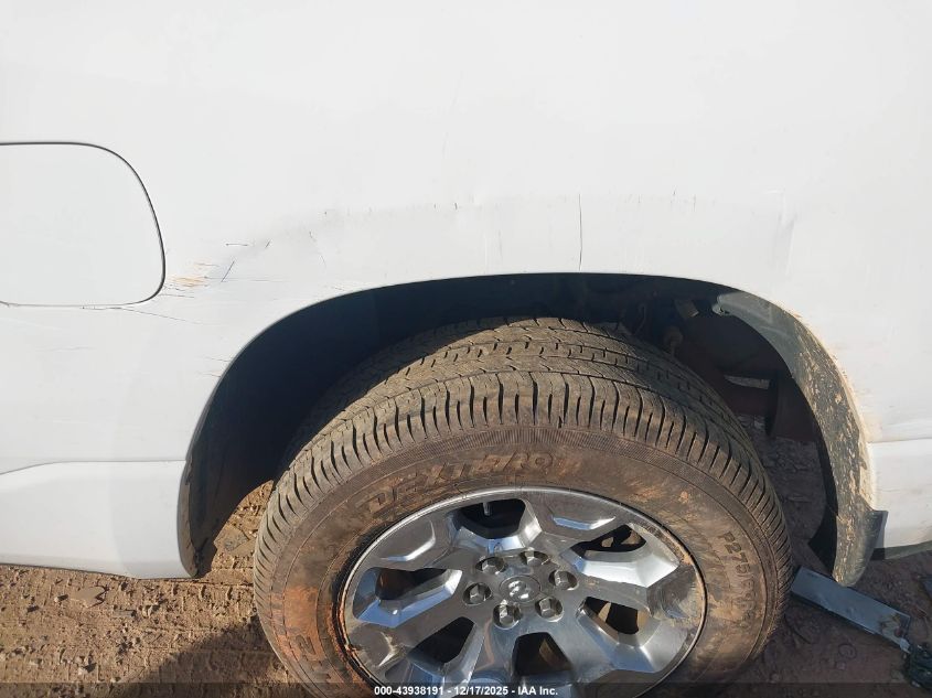 2019 Ram 1500 Big Horn/Lone Star 4X4 6'4 Box VIN: 1C6SRFBT9KN646059 Lot: 43938191