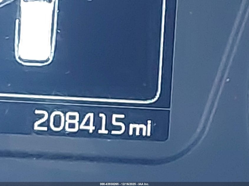 2017 Kia Sorento 3.3L Lx VIN: 5XYPGDA54HG227824 Lot: 43938265