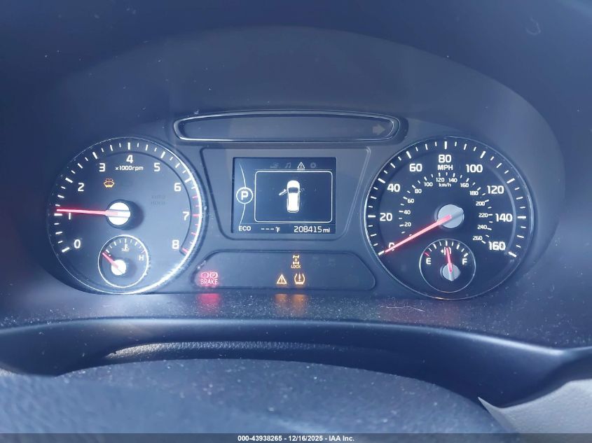 2017 Kia Sorento 3.3L Lx VIN: 5XYPGDA54HG227824 Lot: 43938265