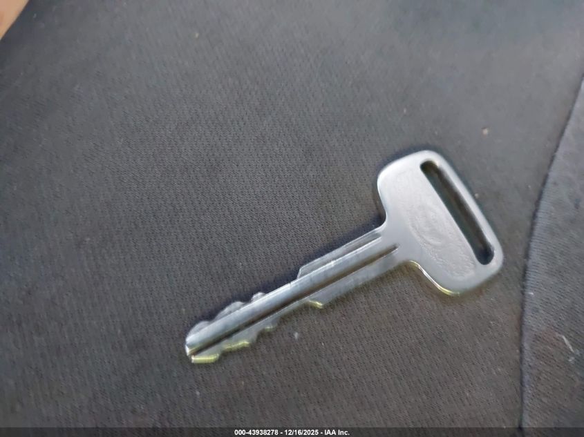 2001 Toyota Corolla Le VIN: 2T1BR12E61C491260 Lot: 43938278