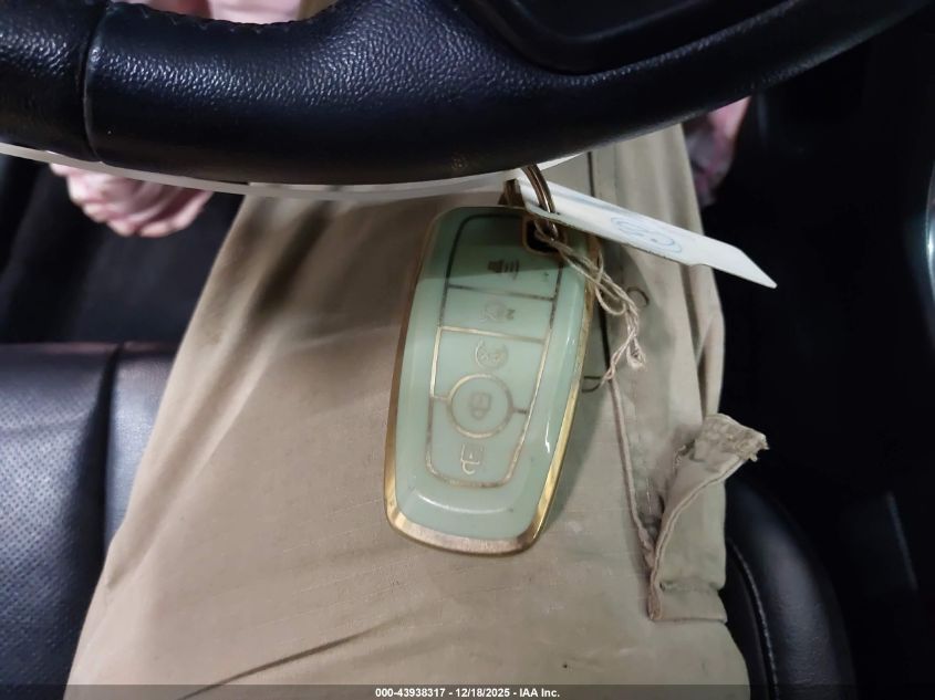 2022 Ford Edge Titanium VIN: 2FMPK4K92NBA62657 Lot: 43938317