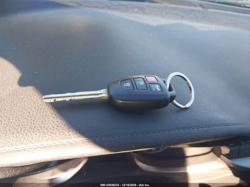 2015 Toyota Corolla S Plus VIN: 2T1BURHE8FC456747 Lot: 43938333