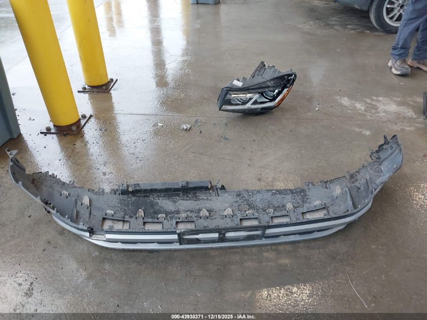 2023 Volkswagen Atlas 2.0T Sel VIN: 1V2BP2CA6PC513488 Lot: 43938371