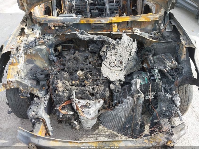 2017 Hyundai Santa Fe Limited Ultimate VIN: KM8SR4HF5HU179392 Lot: 43938408