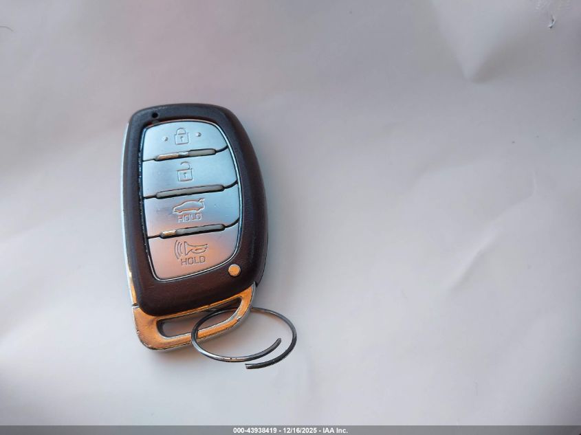 2019 Hyundai Elantra Value Edition VIN: 5NPD84LFXKH433266 Lot: 43938419