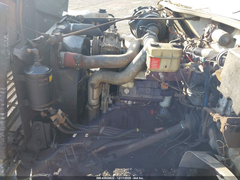 2001 International 4000 4700 VIN: 1HTSCAAM81H379097 Lot: 43938522