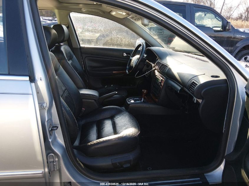 2004 Volkswagen Passat Glx VIN: WVWTH63B84P040927 Lot: 43938525