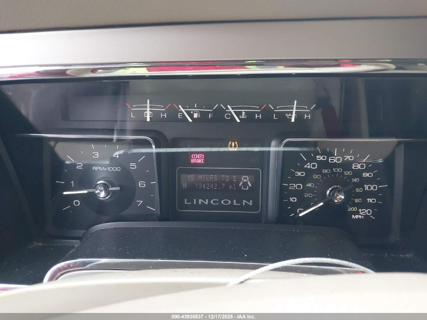 2010 Lincoln Navigator VIN: 5LMJJ2H53AEJ09868 Lot: 43938537