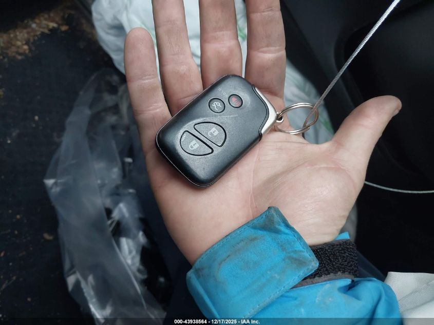 2010 Lexus Is 250C VIN: JTHFF2C29A2507596 Lot: 43938564