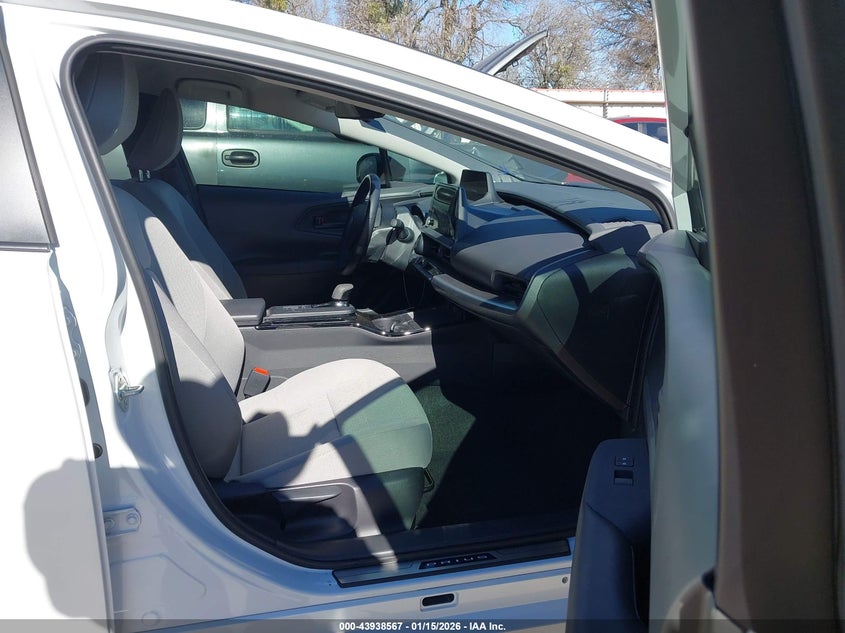 2024 Toyota Prius Le