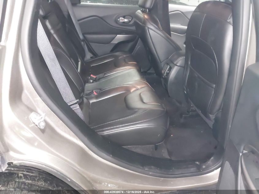 2019 Jeep Cherokee Latitude Plus Fwd VIN: 1C4PJLLX7KD243516 Lot: 43938574