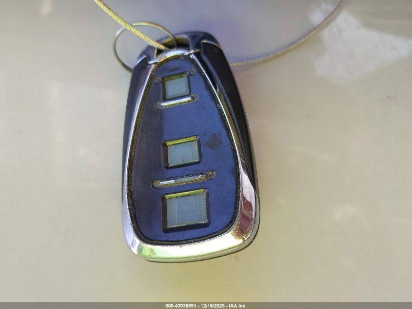 2019 Chevrolet Equinox Lt VIN: 2GNAXJEV8K6193686 Lot: 43938591