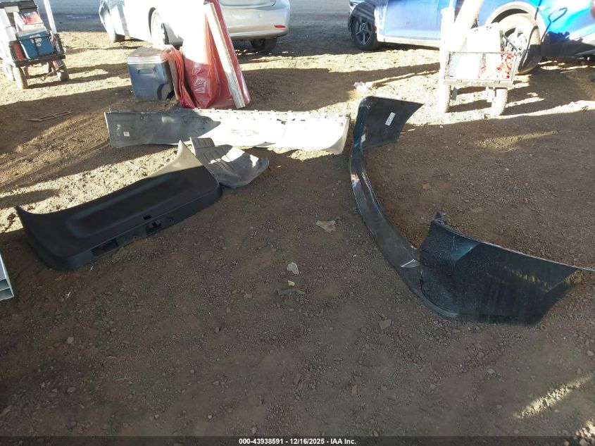 2019 Chevrolet Equinox Lt VIN: 2GNAXJEV8K6193686 Lot: 43938591