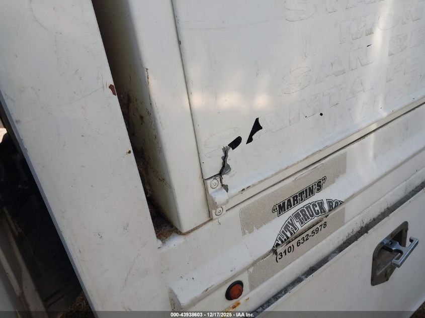 2018 Chevrolet Silverado 3500Hd Chassis Wt VIN: 1GB3CYCY9JF196303 Lot: 43938603