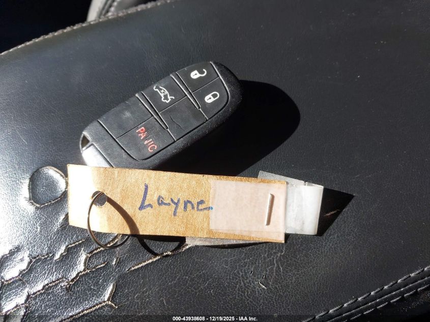 2015 Chrysler 300 Limited VIN: 2C3CCAAGXFH815501 Lot: 43938608