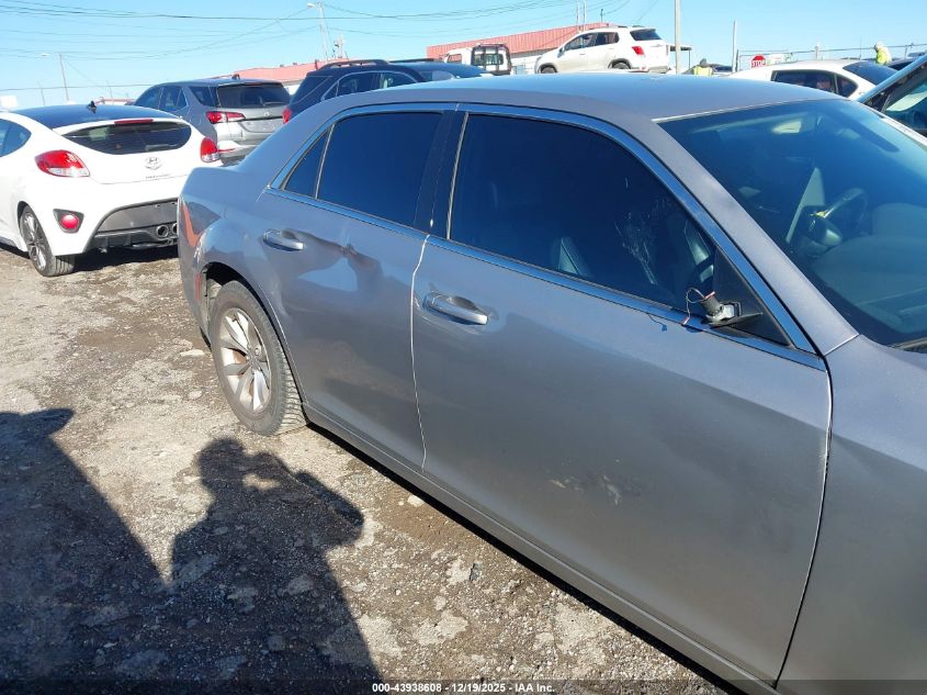 2015 Chrysler 300 Limited VIN: 2C3CCAAGXFH815501 Lot: 43938608