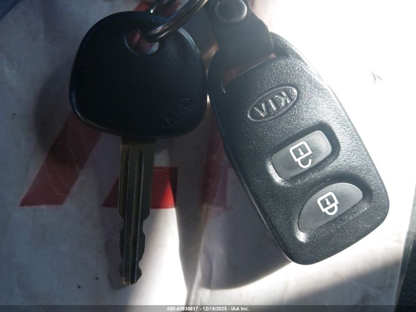 2010 Kia Soul + VIN: KNDJT2A22A7076447 Lot: 43938617