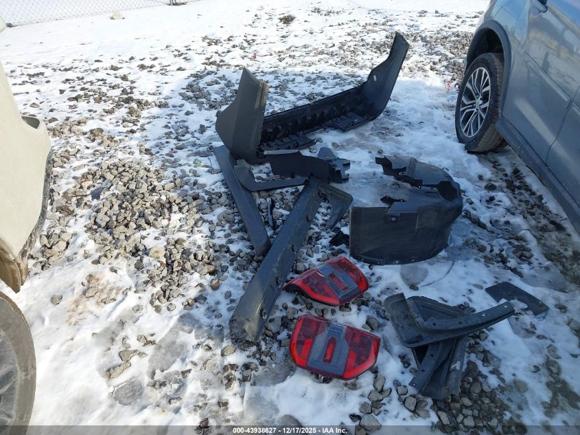 2024 Ford Maverick Xlt VIN: 3FTTW8H31RRA44627 Lot: 43938627