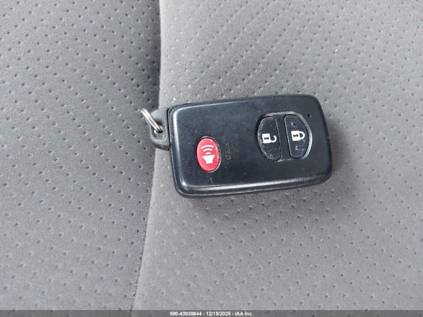 2015 Toyota Prius Two VIN: JTDKN3DU5F1984046 Lot: 43938644