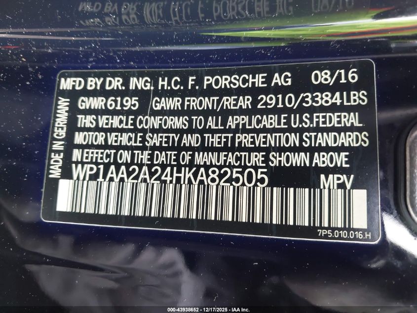2017 Porsche Cayenne Platinum Edition VIN: WP1AA2A24HKA82505 Lot: 43938652