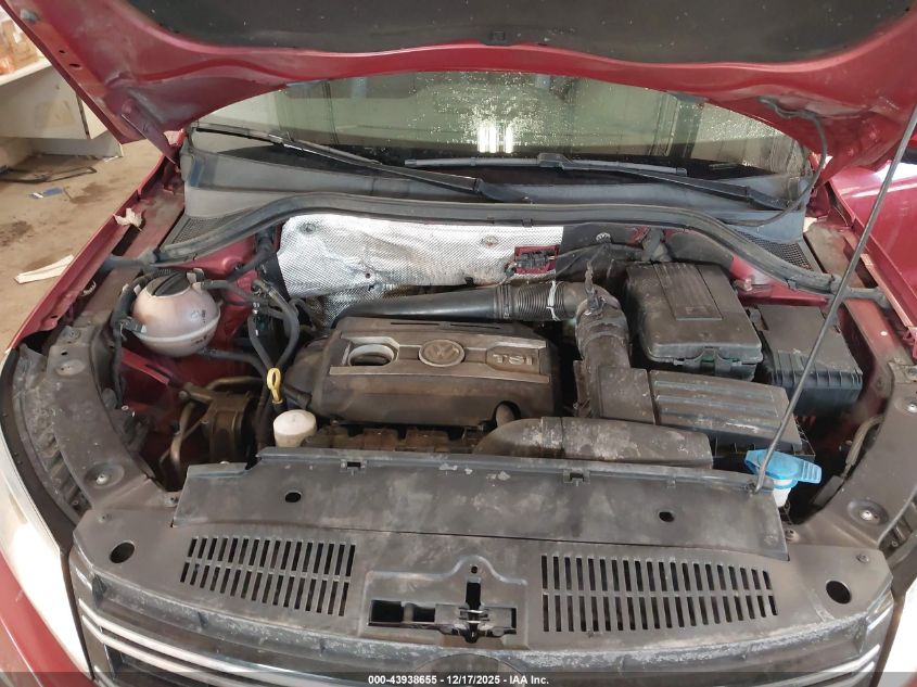 2015 Volkswagen Tiguan Se VIN: WVGBV7AX2FW048082 Lot: 43938655