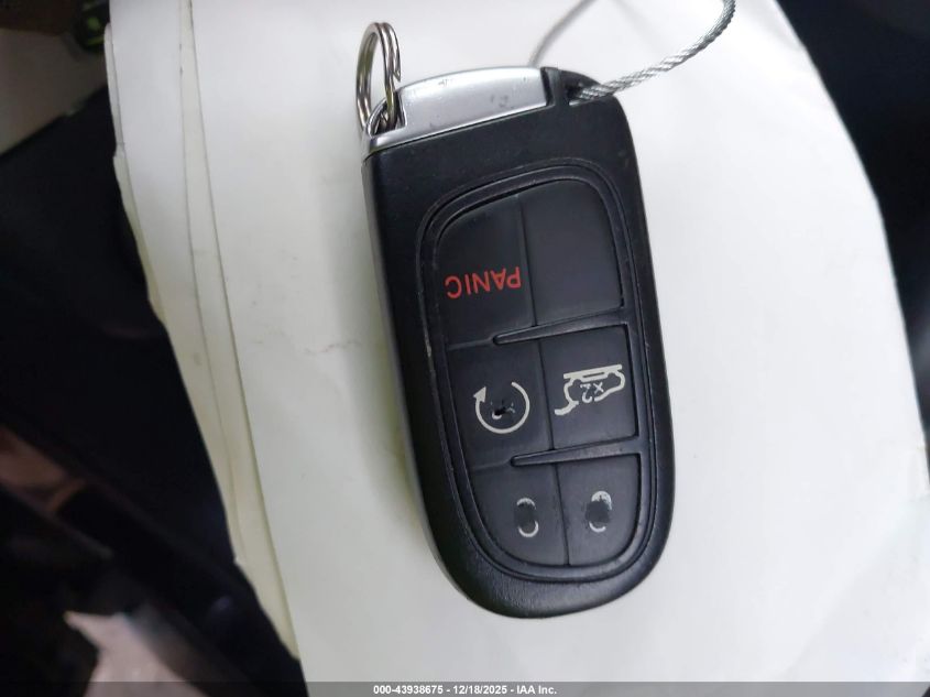 2015 Jeep Cherokee Limited VIN: 1C4PJMDB3FW768785 Lot: 43938675