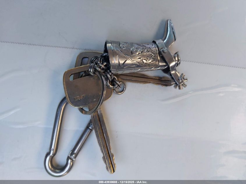 2000 Toyota Tundra Sr5 V8 VIN: 5TBRT3415YS067505 Lot: 43938688