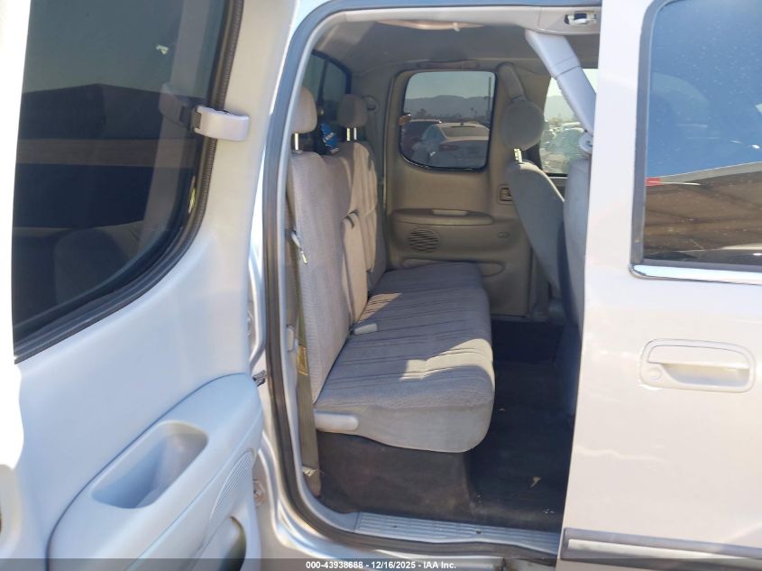 2000 Toyota Tundra Sr5 V8 VIN: 5TBRT3415YS067505 Lot: 43938688