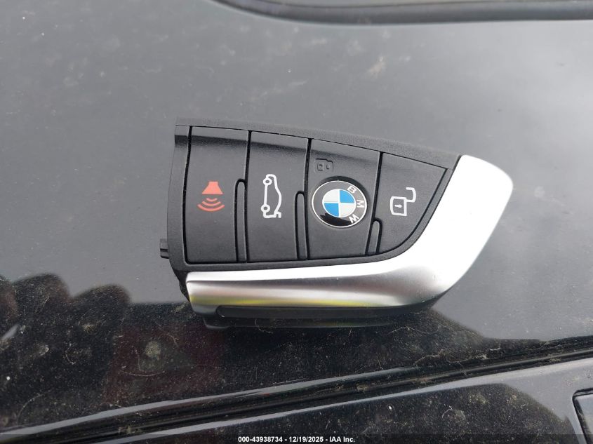 2020 BMW 330I VIN: 3MW5R1J04L8B11044 Lot: 43938734