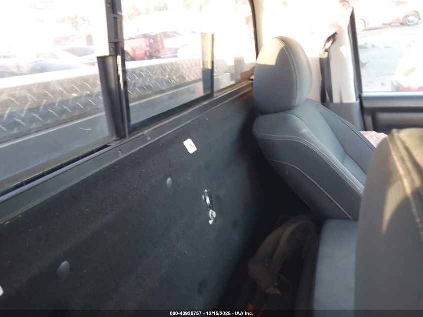 2017 Nissan Titan Sv VIN: 1N6AA1R71HN535437 Lot: 43938757