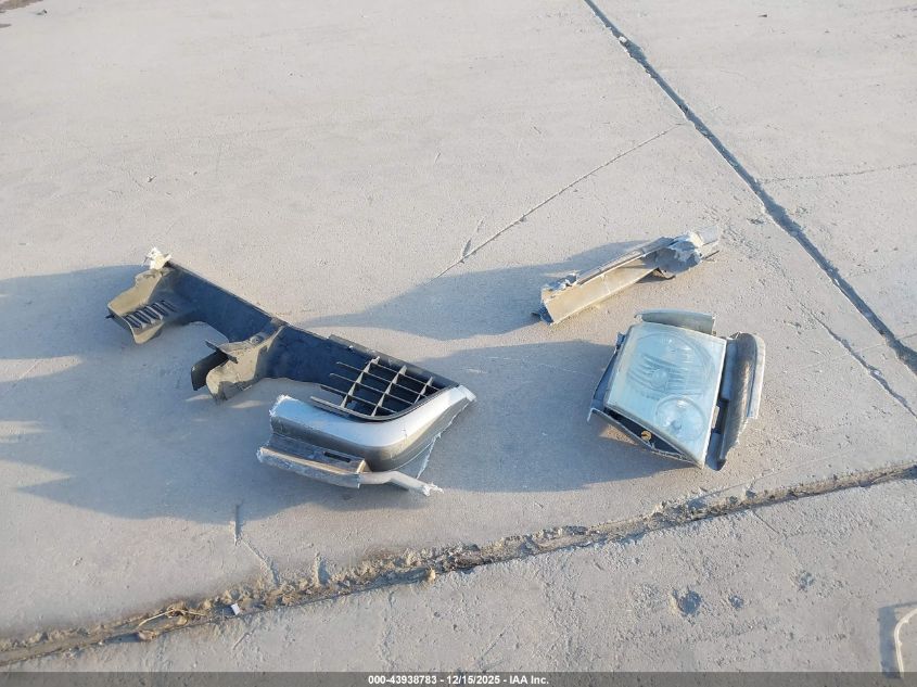 2004 Ford Explorer Xls VIN: 1FMZU62K94ZA71207 Lot: 43938783