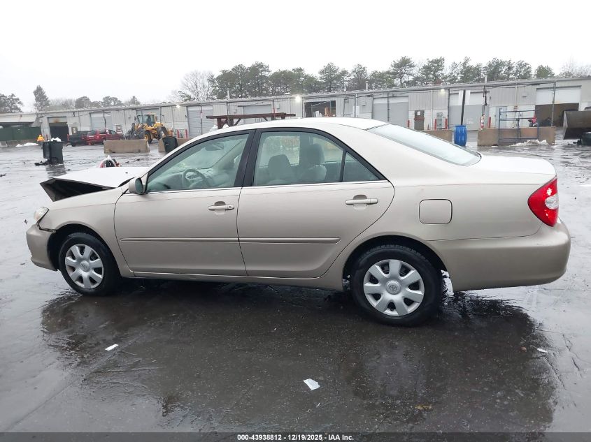2004 Toyota Camry Le VIN: 4T1BE32K94U819948 Lot: 43938812
