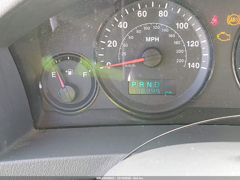 2005 Jeep Grand Cherokee Laredo VIN: 1J8GR48K85C625780 Lot: 43938823