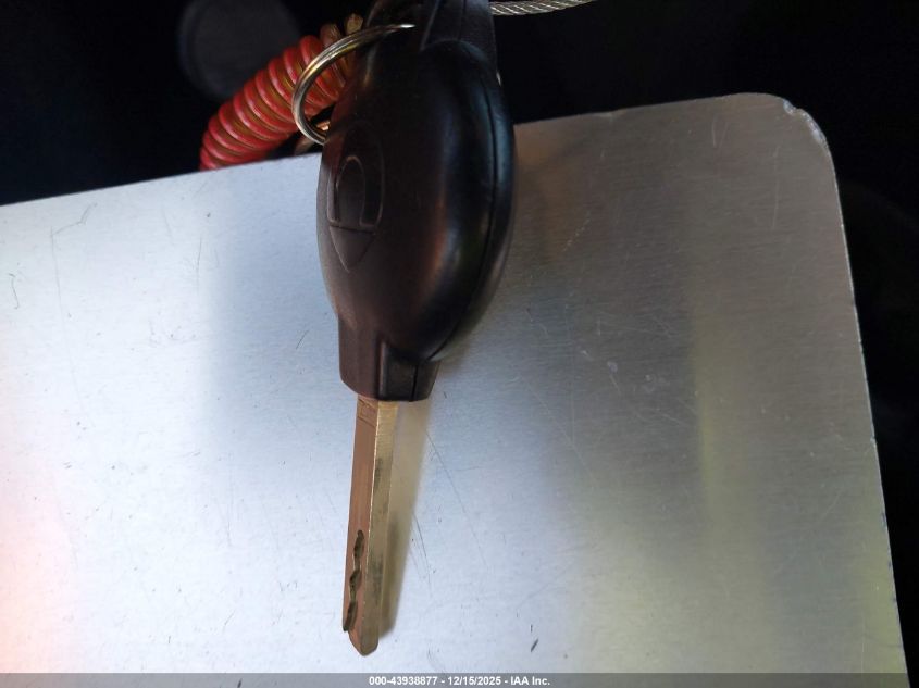 2013 Smart Fortwo Passion VIN: WMEEJ3BAXDK717883 Lot: 43938877