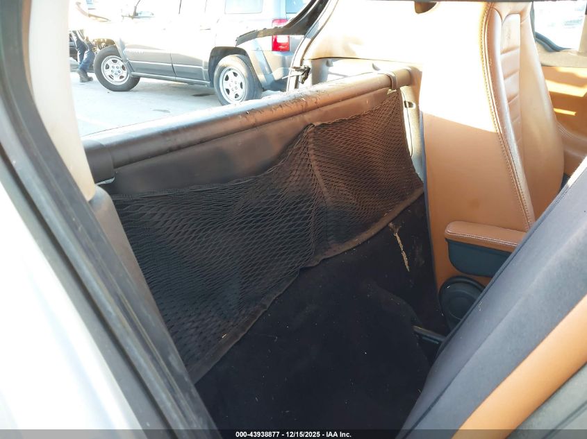 2013 Smart Fortwo Passion VIN: WMEEJ3BAXDK717883 Lot: 43938877