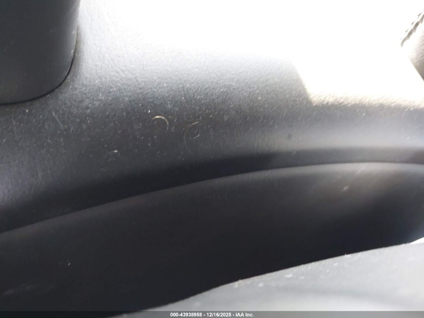 2005 Cadillac Xlr Standard VIN: 1G6YV34AX55601647 Lot: 43938958