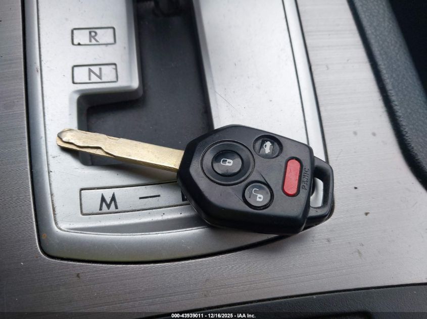 2014 Subaru Outback 2.5I Premium VIN: 4S4BRBCC2E3299458 Lot: 43939011